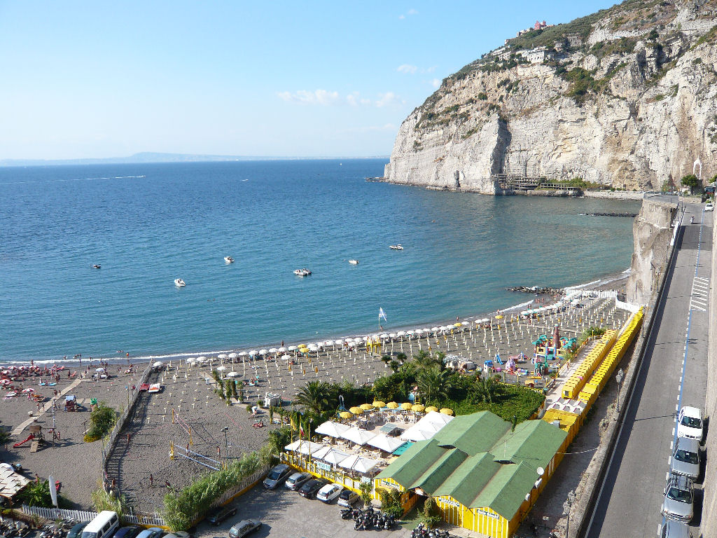 spiaggia-di-meta-di-sorrento